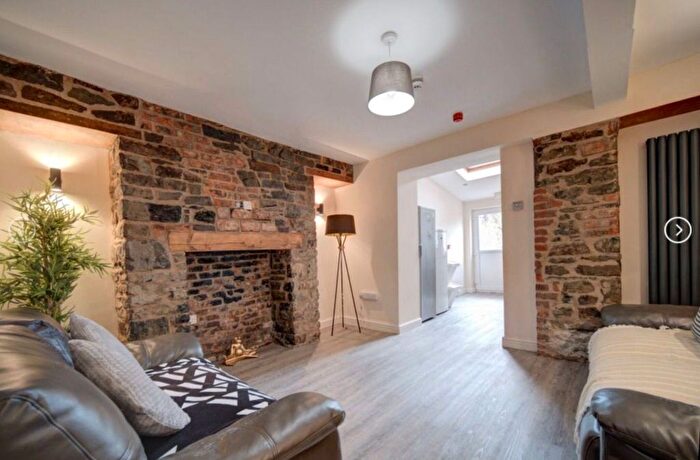 6 Bedroom Terraced House To Rent In Glanmor Crescent, Uplands, SA2