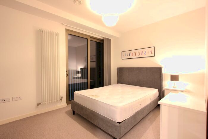 1 Bedroom Flat To Rent In Royal Dock West, Western Gateway, London, E16