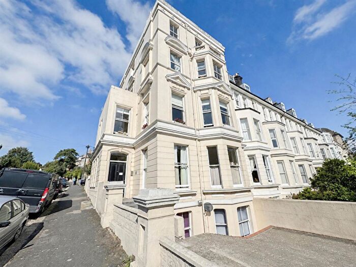 1 Bedroom Flat For Sale In Charles Road, St. Leonards, TN38