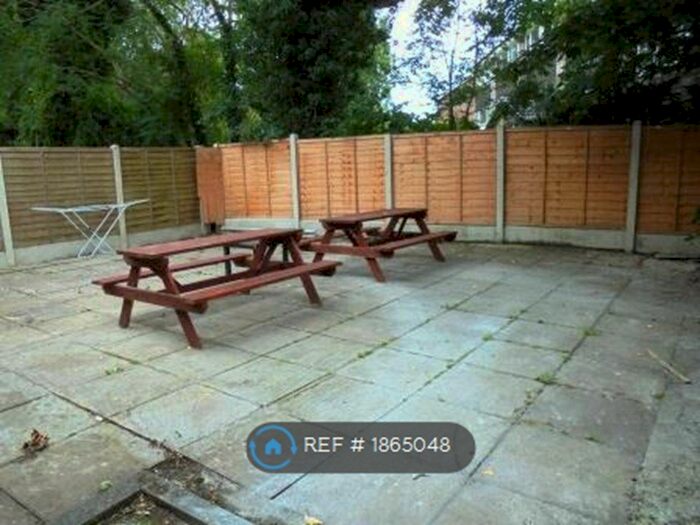 9 Bedroom End Of Terrace House To Rent In Derby Road, Manchester, M14