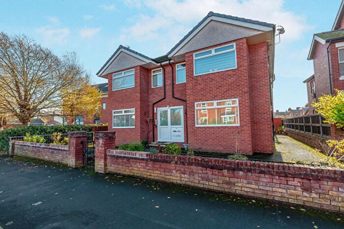 2 Bedroom Flat For Sale In Victoria Street, Lytham St. Annes, Lancashire, FY8