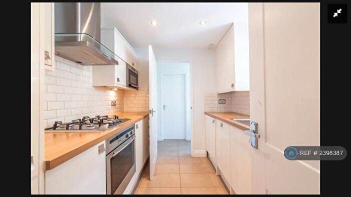 1 Bedroom Flat To Rent In Constantine Road, London, NW3