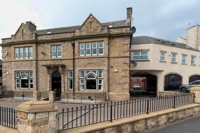 2 Bedroom Flat To Rent In Northumberland Road, Lemington, Newcastle Upon Tyne, NE15