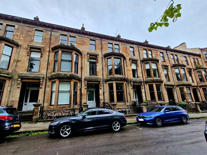 2 Bedroom Flat To Rent In Athole Gardens, Glasgow, G12