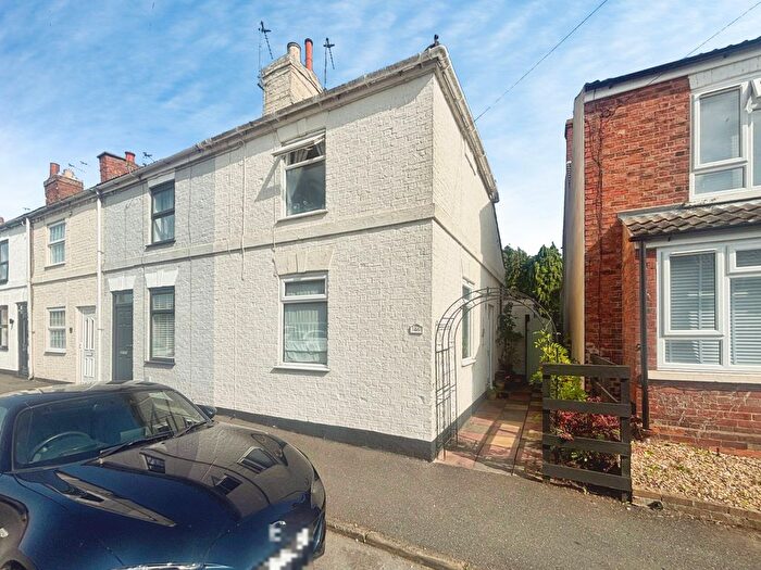 2 Bedroom End Of Terrace House For Sale In Serpentine Street, Market Rasen, LN8