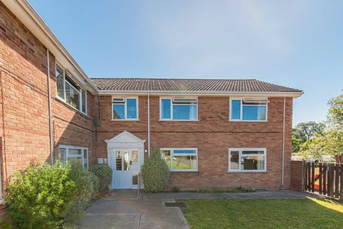 1 Bedroom Apartment To Rent In Downside Road, Risinghurst, OX3