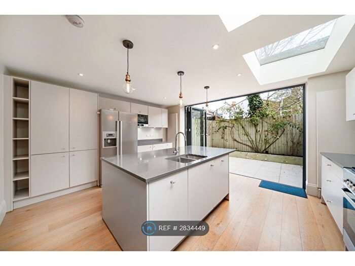 3 Bedroom Terraced House To Rent In Arlesford Road, London, SW9