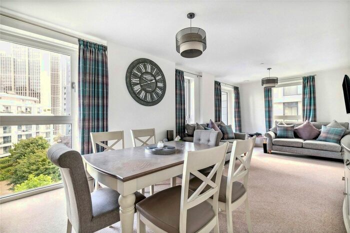2 Bedroom Flat To Rent In Lowe House, Hebden Place, SW8