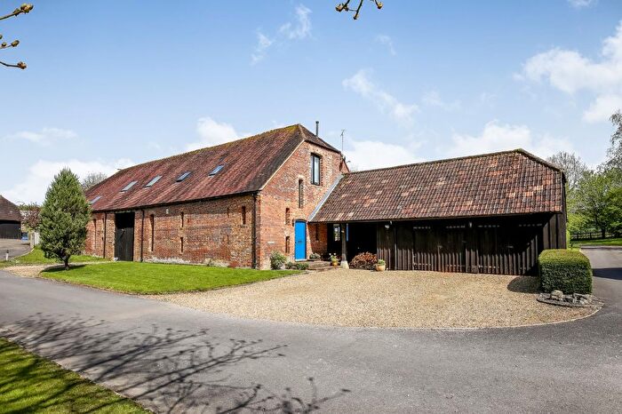 4 Bedroom Barn Conversion For Sale In Old Standlynch Farm, Downton, Salisbury, Wiltshire, SP5