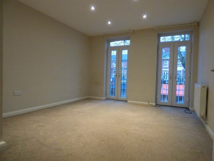 2 Bedroom Flat To Rent In Wilbraham Road, Chorlton, Manchester, M21
