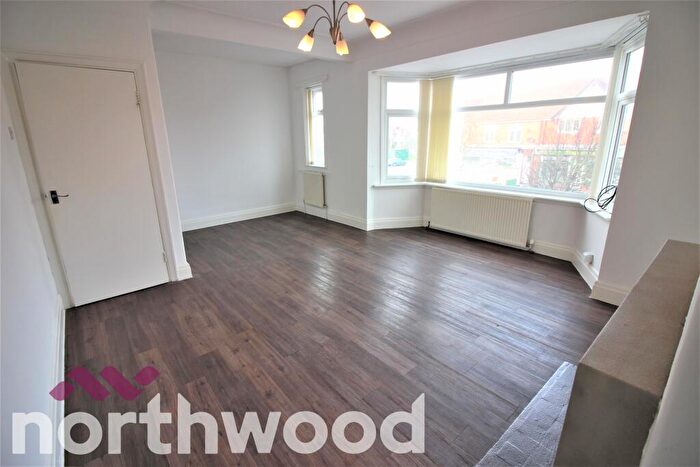 3 Bedroom Maisonette For Sale In Sandon Road, Hillside, Southport, PR8