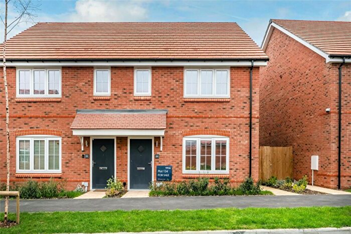 3 Bedroom Semi Detached House For Sale In Pyrcroft Road, Chertsey, Surrey, KT16