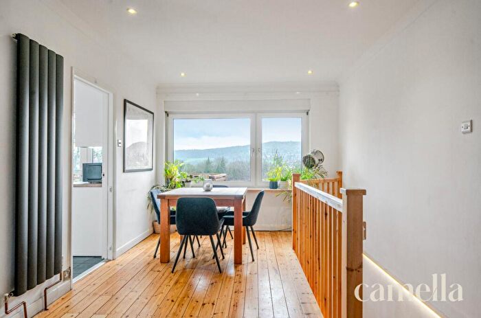 4 Bedroom Semi-Detached House For Sale In Meadow Park, Bathford, BA1