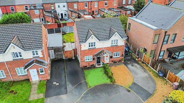 2 Bedroom Semi Detached House For Sale In Cooper Avenue, Newton-Le-Willows, WA12