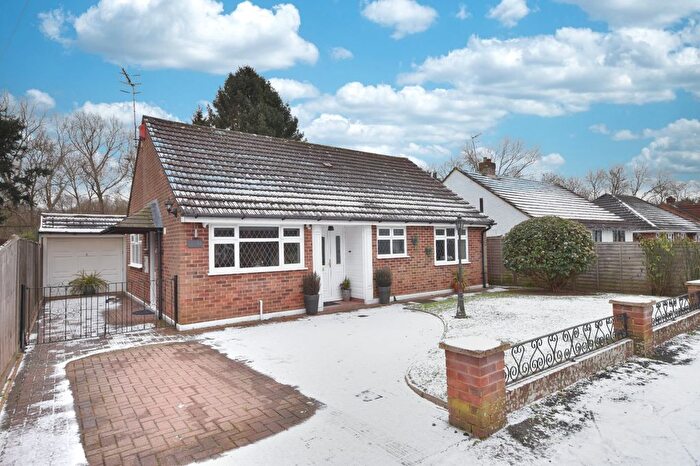 2 Bedroom Bungalow For Sale In Horley, Surrey, RH6
