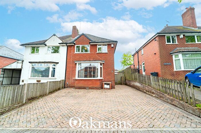 3 Bedroom Detached House For Sale In Kendal Rise Road, Rednal, Birmingham, B45
