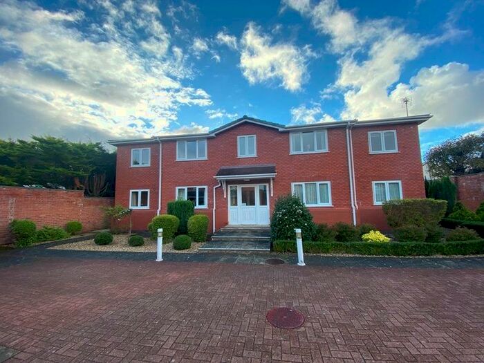 2 Bedroom Apartment To Rent In Wennington Road, Southport, Merseyside, PR9