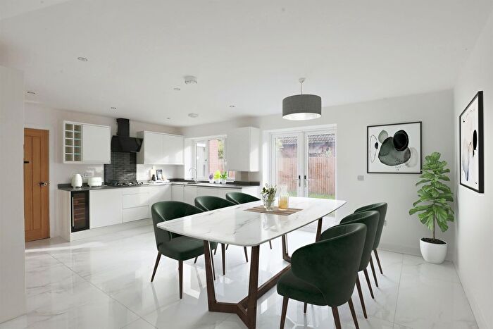 5 Bedroom Detached House For Sale In Herdwick Close, Long Lawford, Rugby, CV23