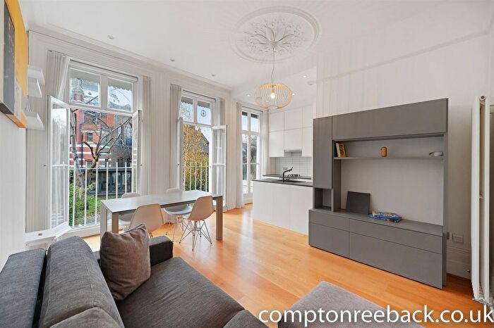 1 Bedroom Flat For Sale In Randolph Avenue, Maida Vale, W9