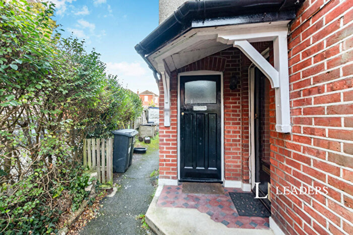 2 Bedroom Flat To Rent In Hankinson Road, Bournemouth, BH9