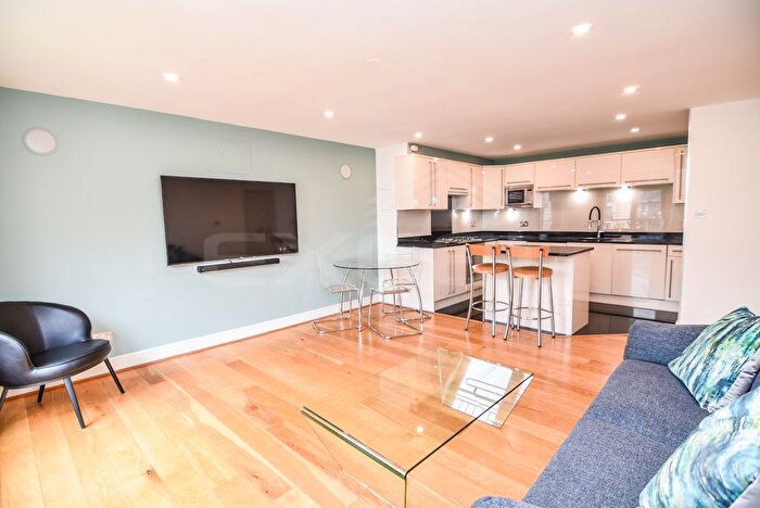 2 Bedroom Flat To Rent In Langland Gardens, Hampstead, NW3