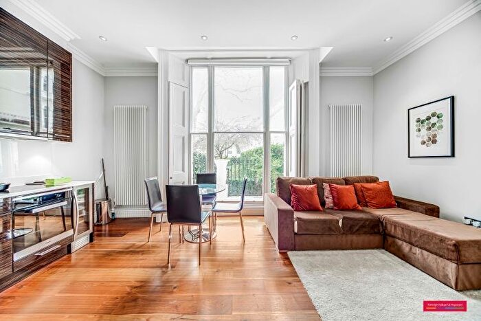 1 Bedroom Flat To Rent In Kensington Gardens Square, London, W2