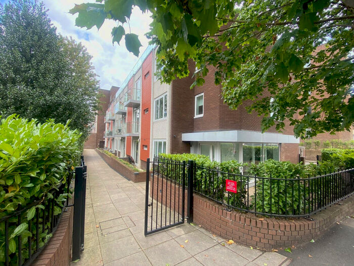 1 Bedroom Apartment To Rent In Berwick House, Orpington, BR6