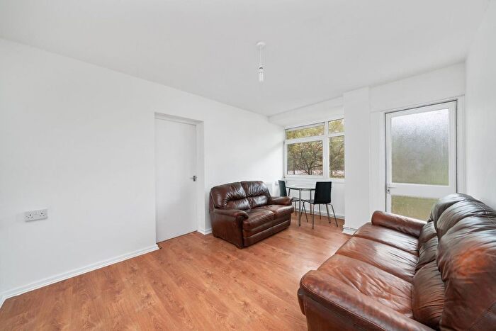 1 Bedroom Flat For Sale In Columbia Road, Shoreditch, E2