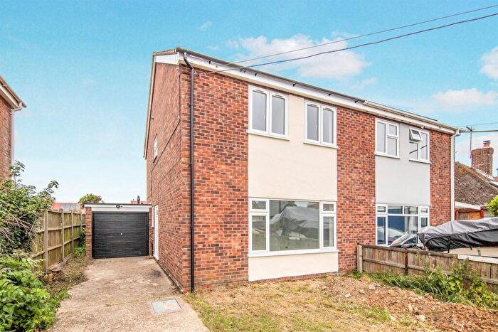 4 Bedroom Semi-Detached House For Sale In Weeley Road, Little Clacton, Clacton-On-Sea, CO16