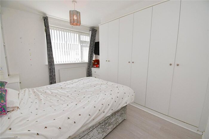 1 Bedroom Flat For Sale In Gateacre Court, Ellesmere Port, Cheshire, CH66
