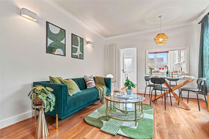 2 Bedroom Flat To Rent In Valetta Road, London, W3