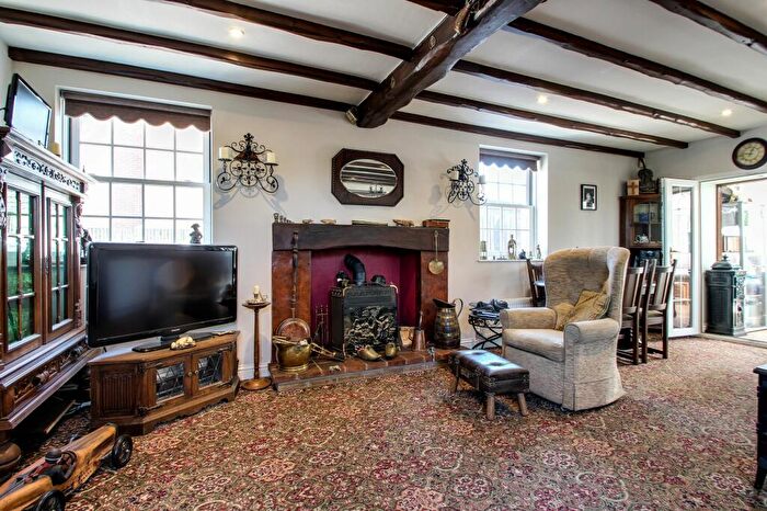 2 Bedroom Detached House For Sale In Roman Bank, Gedney Dyke, PE12