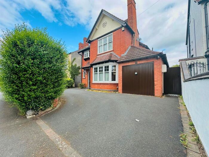 4 Bedroom Detached House To Rent In Vicarage Road, Yardley, Birmingham, B33