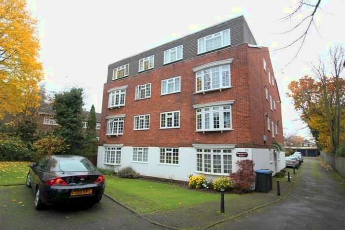 2 Bedroom Apartment To Rent In Montpelier Court, Westmoreland Road, Bromley, Kent, BR2