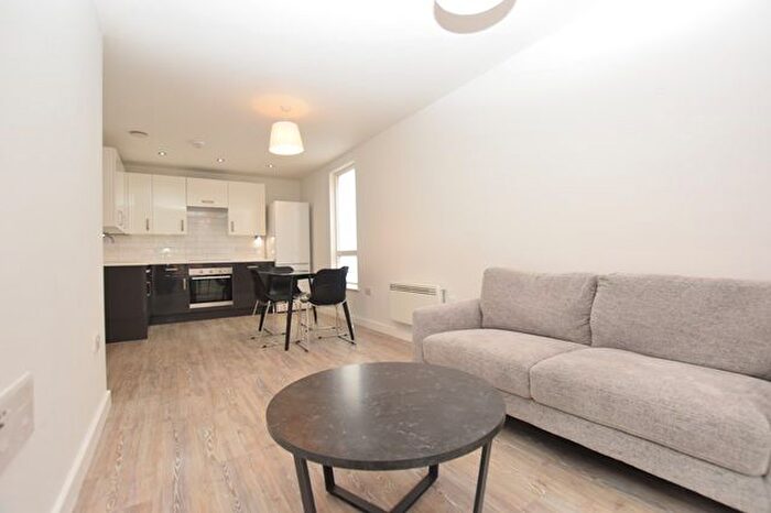 2 Bedroom Flat To Rent In Dun Fields, Sheffield, S3