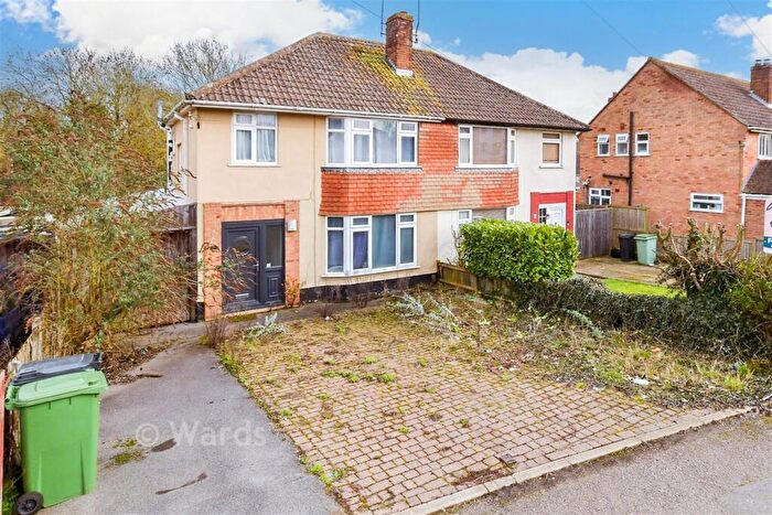 3 Bedroom Semi Detached House For Sale In Senacre Lane, Maidstone, Kent, ME15