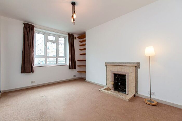 1 Bedroom Flat To Rent In Chatsworth Estate, Elderfield Road, Hackney, E5