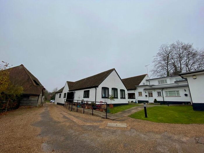 2 Bedroom Mews House To Rent In Kingsbury Mews, St.Albans, AL3