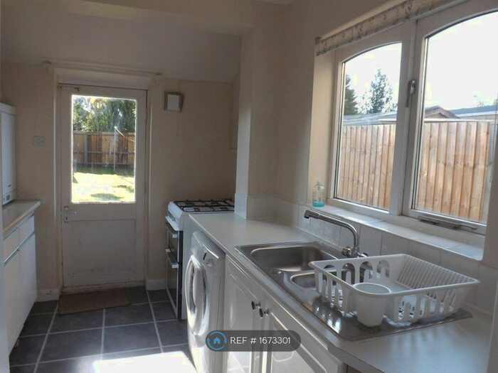 2 Bedroom Terraced House To Rent In High Street, Cambridge, CB4