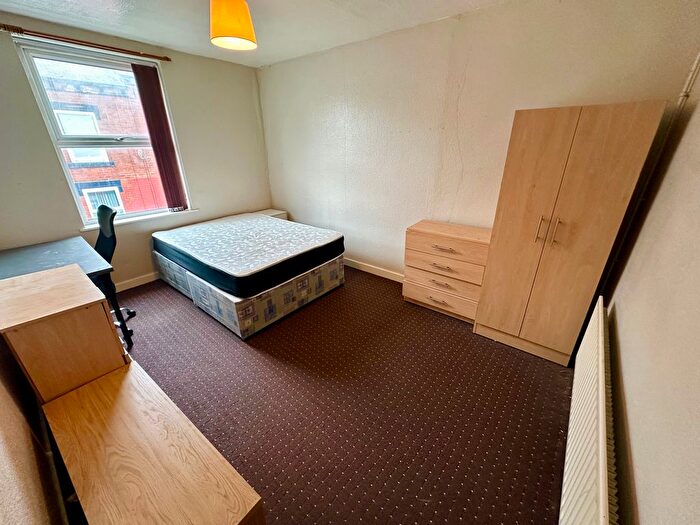 1 Bedroom Property To Rent In Harold View, Leeds, LS6