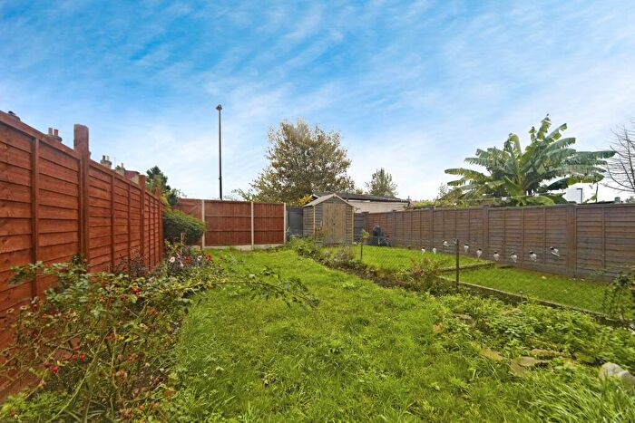 2 Bedroom Terraced House For Sale In Dennett Road, Croydon, Surrey, CR0