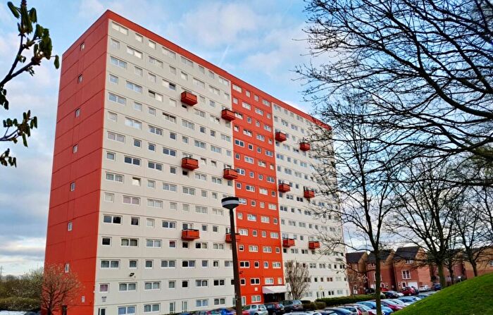 2 Bedroom Flat To Rent In Beaconview Road, West Bromwich, B71