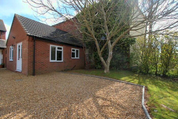 1 Bedroom Flat To Rent In The Drift, Harlaxton, NG32