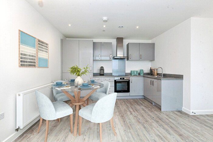 1 Bedroom Flat For Sale In St. Cloud Way, Maidenhead, Berkshire, SL6