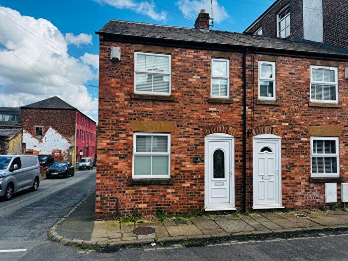 2 Bedroom Terraced House To Rent In Pitt Street, Macclesfield, SK11