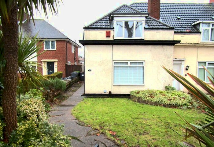 2 Bedroom End Of Terrace House To Rent In The Ridgeway, Erdington, Birmingham, B23