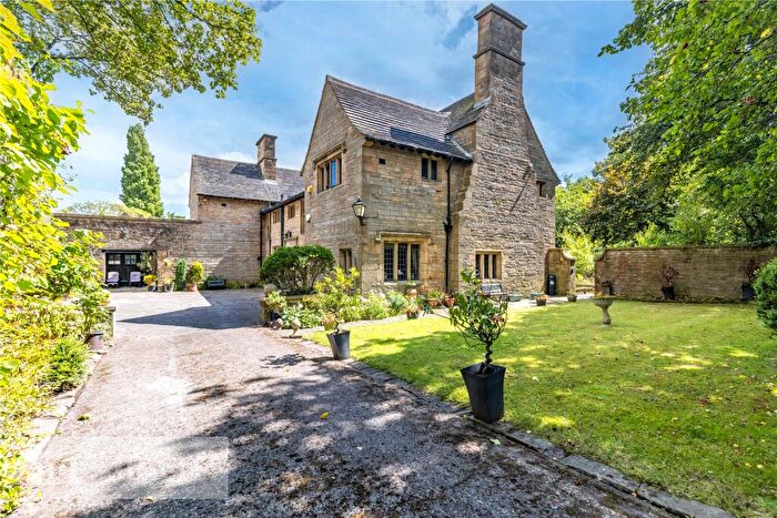 5 Bedroom Detached House For Sale In Whalley Road, Accrington, BB5