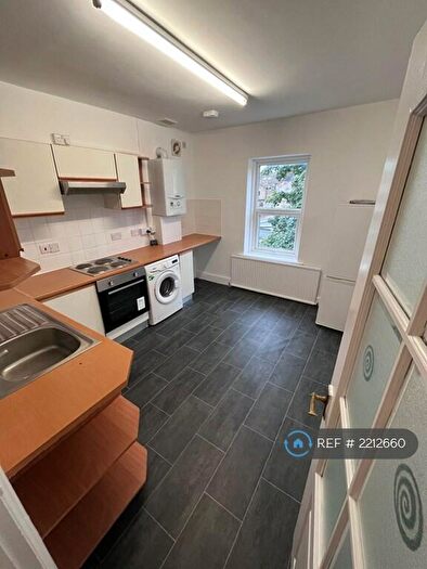 2 Bedroom Flat To Rent In Pembroke Road, Erith, DA8