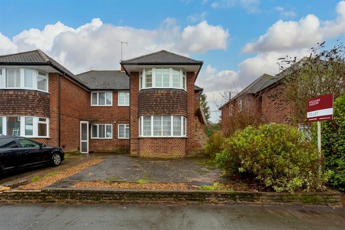2 Bedroom Maisonette To Rent In Kingsway, Cheam, Sutton SM3