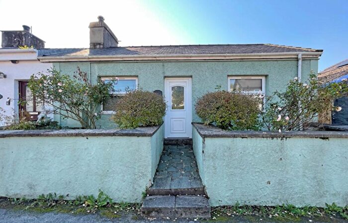 2 Bedroom Bungalow For Sale In Nantlle Road, Talysarn, Caernarfon, Gwynedd, LL54